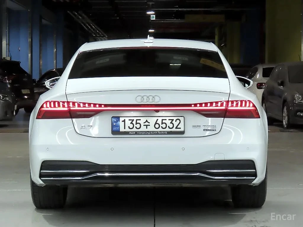 Audi A7 / 55 TFSI / ДИСТРОНИК / ОБДУХВАНЕ / ХЕД-ЪП / 360, снимка 3 - Автомобили и джипове - 56099709