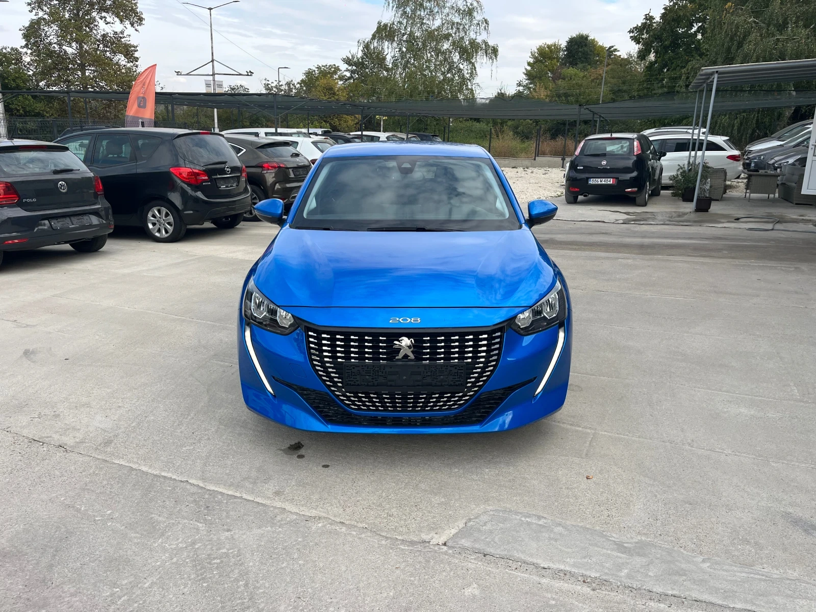 Peugeot 208 1.5hdi, снимка 17 - Автомобили и джипове - 56224454