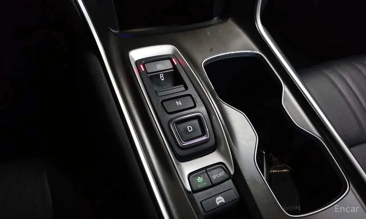 Honda Accord * 2.0 Hybrid EX L * 4 �������� * ������� * ������  | Mobile.bg � ����������� 11