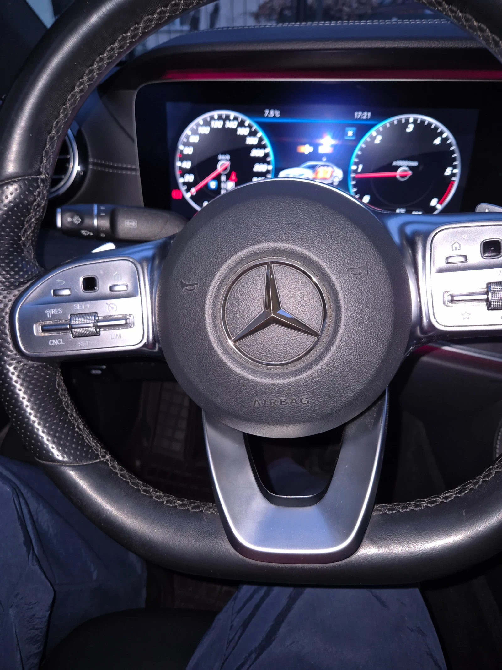 Mercedes-Benz E 220 2.2, снимка 7 - Автомобили и джипове - 56333152