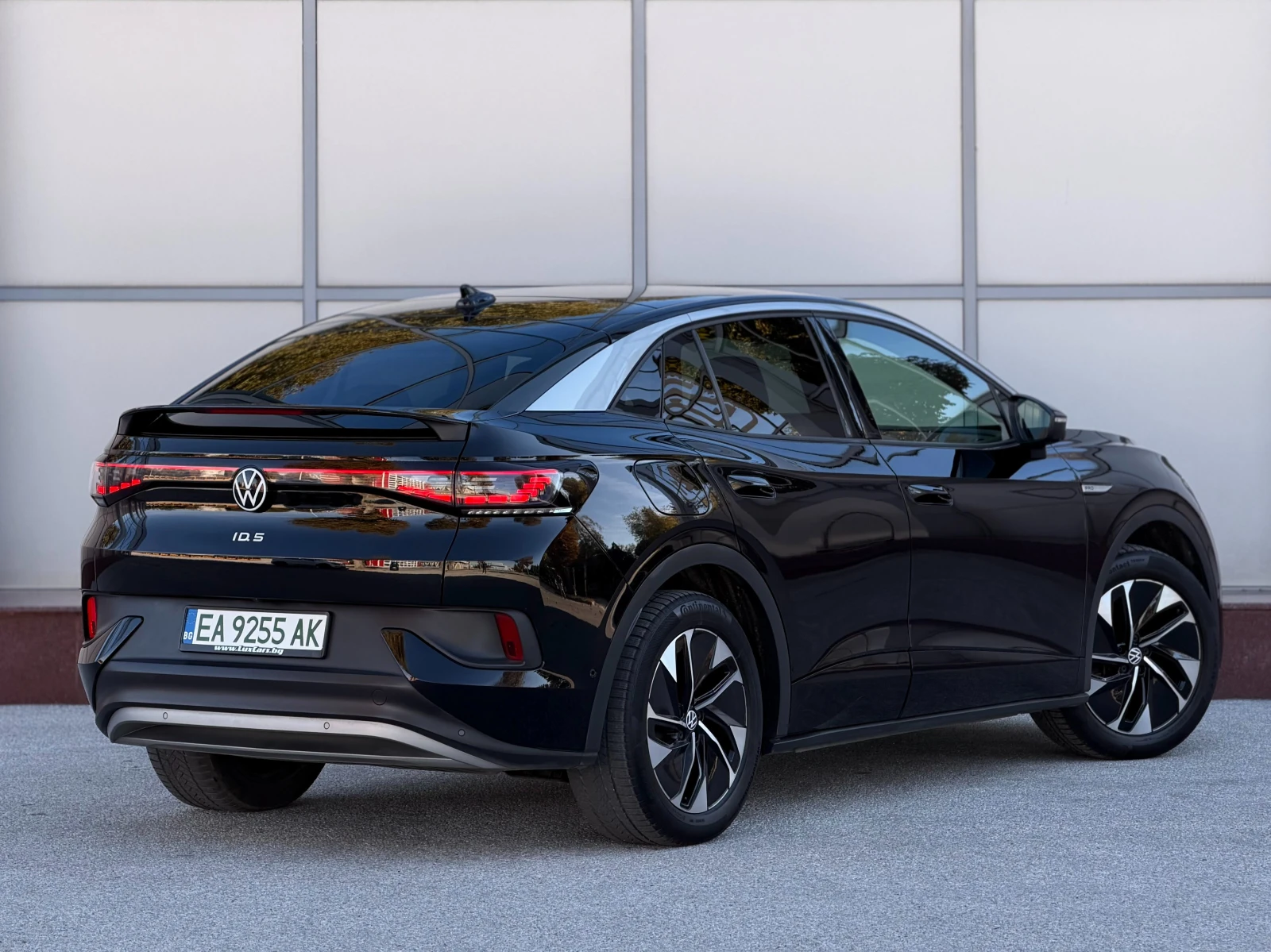 VW ID.5 -PRO-82kwh-IQ-Keyless-Distronik-Panorama-��������- | Mobile.bg � ����������� 2
