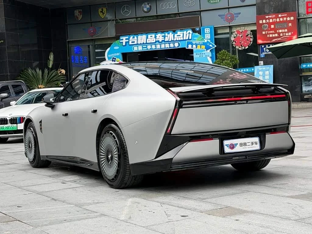 Xpeng P7, снимка 4 - Автомобили и джипове - 56700324