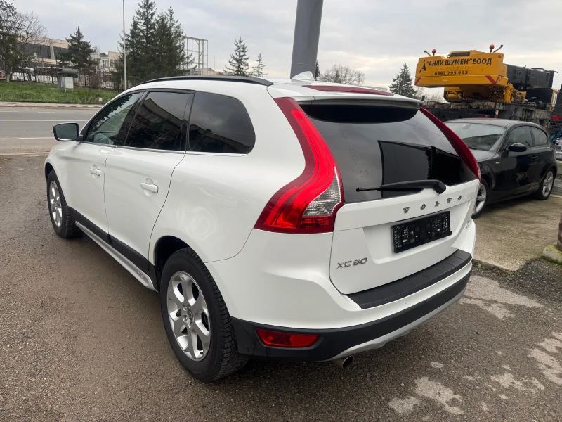 Volvo XC60 2, 4D D5 204k.c, снимка 4 - Автомобили и джипове - 52709718