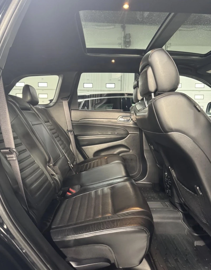 Jeep Grand cherokee 5.7 V8 * * КАМЕРА * * CARPLAY * * CARFAX * * , снимка 5 - Автомобили и джипове - 53116599