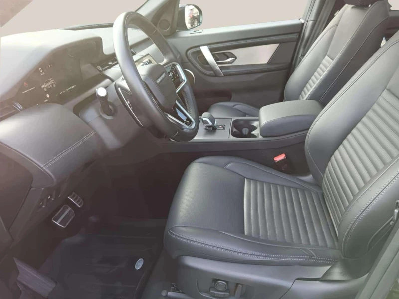 Land Rover Discovery Sport 1.5 I3 PHEV, снимка 6 - Автомобили и джипове - 53267687