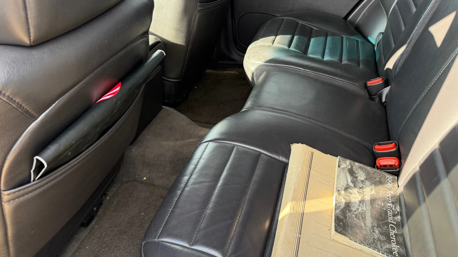 Jeep Cherokee, снимка 4 - Автомобили и джипове - 54345841