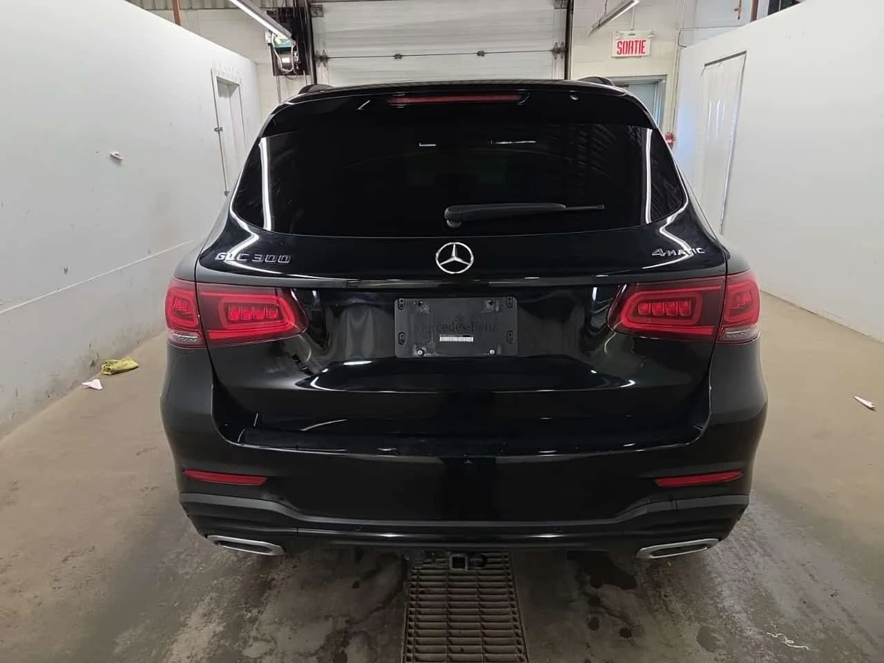 Mercedes-Benz GLC 300 * CARFAX * ПАНОРАМА * 2 КЛЮЧА * АВТОКРЕДИТ * , снимка 5 - Автомобили и джипове - 54910797