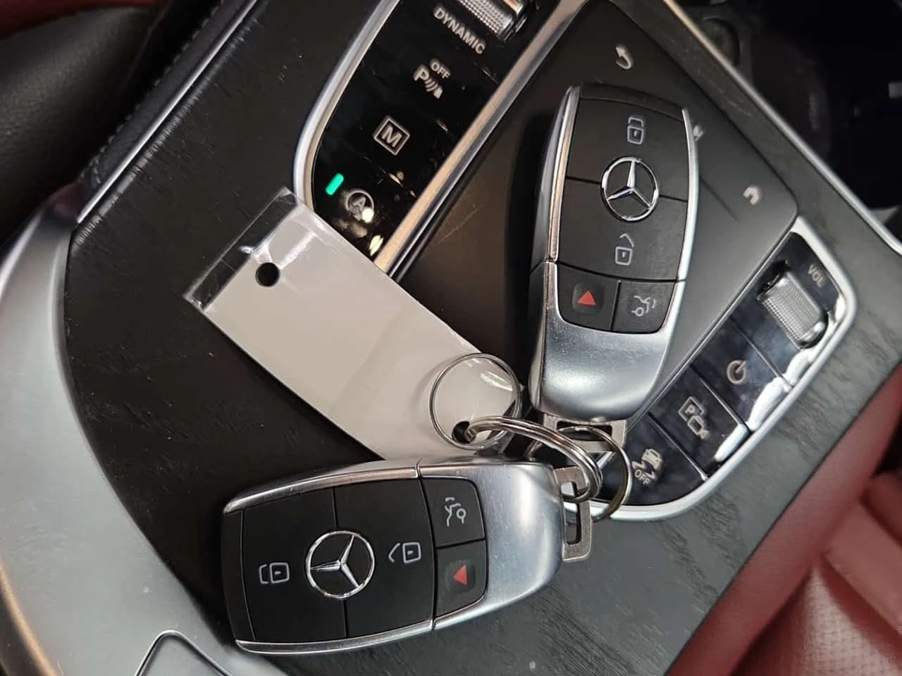 Mercedes-Benz GLC 300 * CARFAX * ПАНОРАМА * 2 КЛЮЧА * АВТОКРЕДИТ * , снимка 10 - Автомобили и джипове - 54910797
