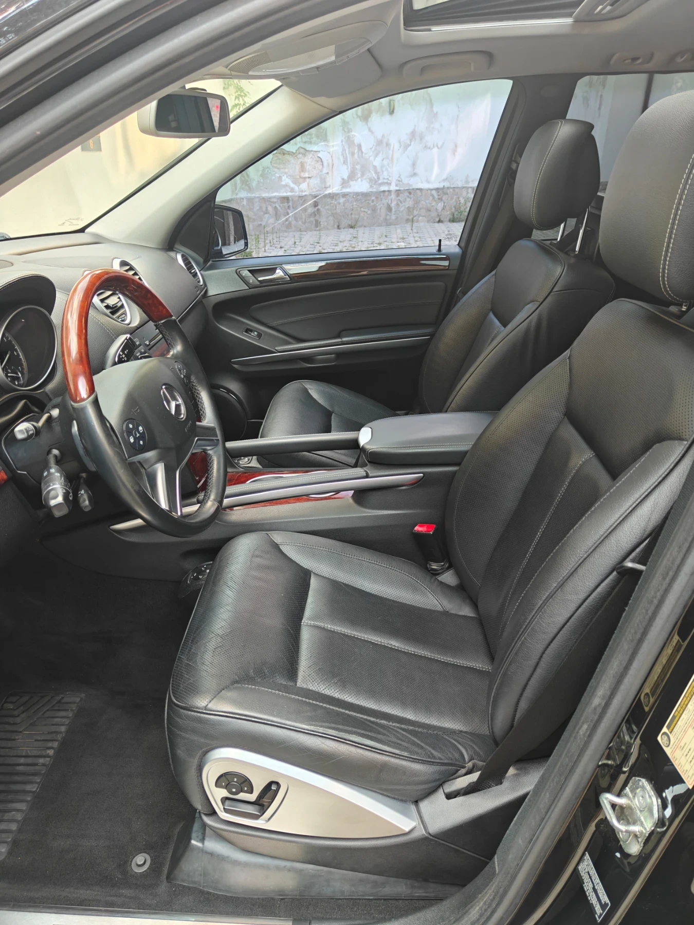 Mercedes-Benz GL 500 * AMG* GRAND EDITION , снимка 11 - Автомобили и джипове - 55747736