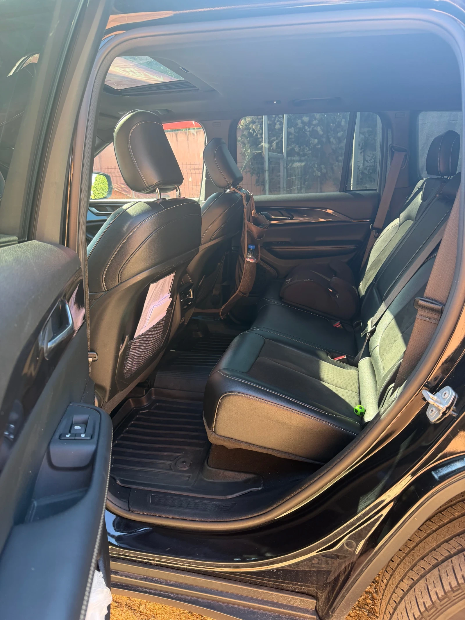 Jeep Grand cherokee BLACK EDITION Altitude 4x4, снимка 13 - Автомобили и джипове - 56244623