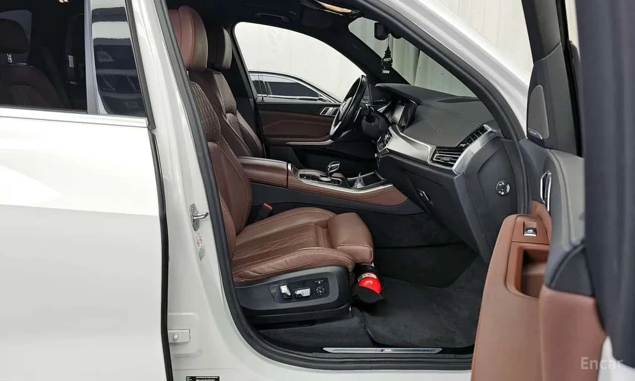 BMW X5 30D * M ПАКЕТ * ОБДУХВАНЕ * 360 * , снимка 11 - Автомобили и джипове - 56352059