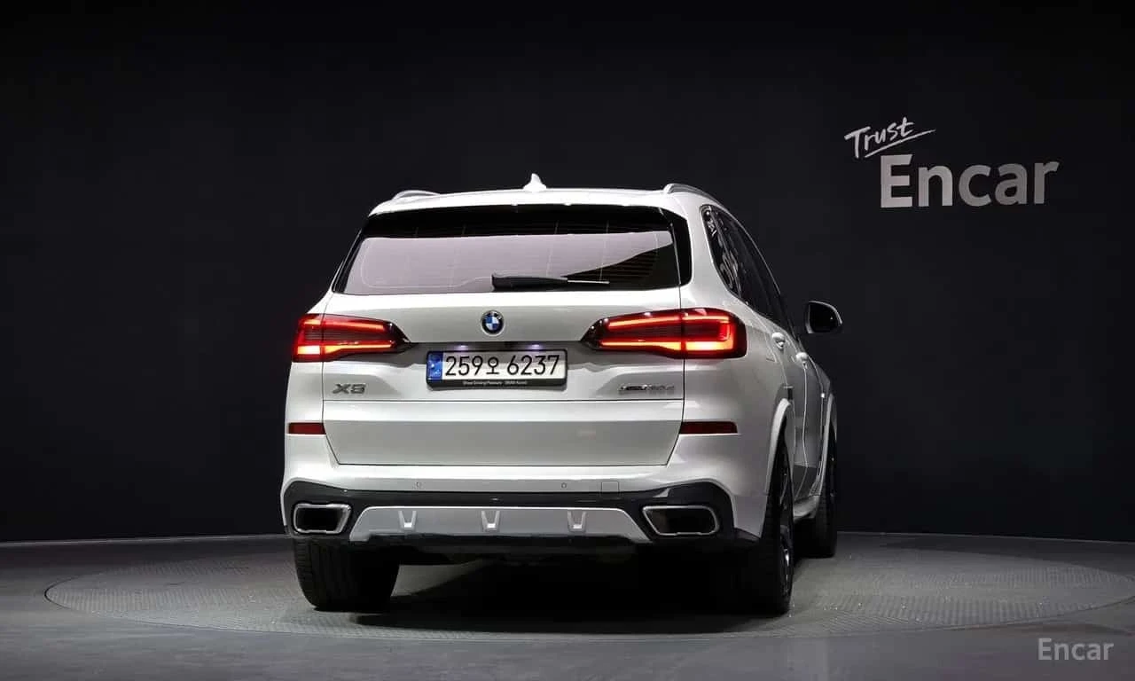 BMW X5 30D * M ПАКЕТ * ОБДУХВАНЕ * 360 * , снимка 4 - Автомобили и джипове - 56352059