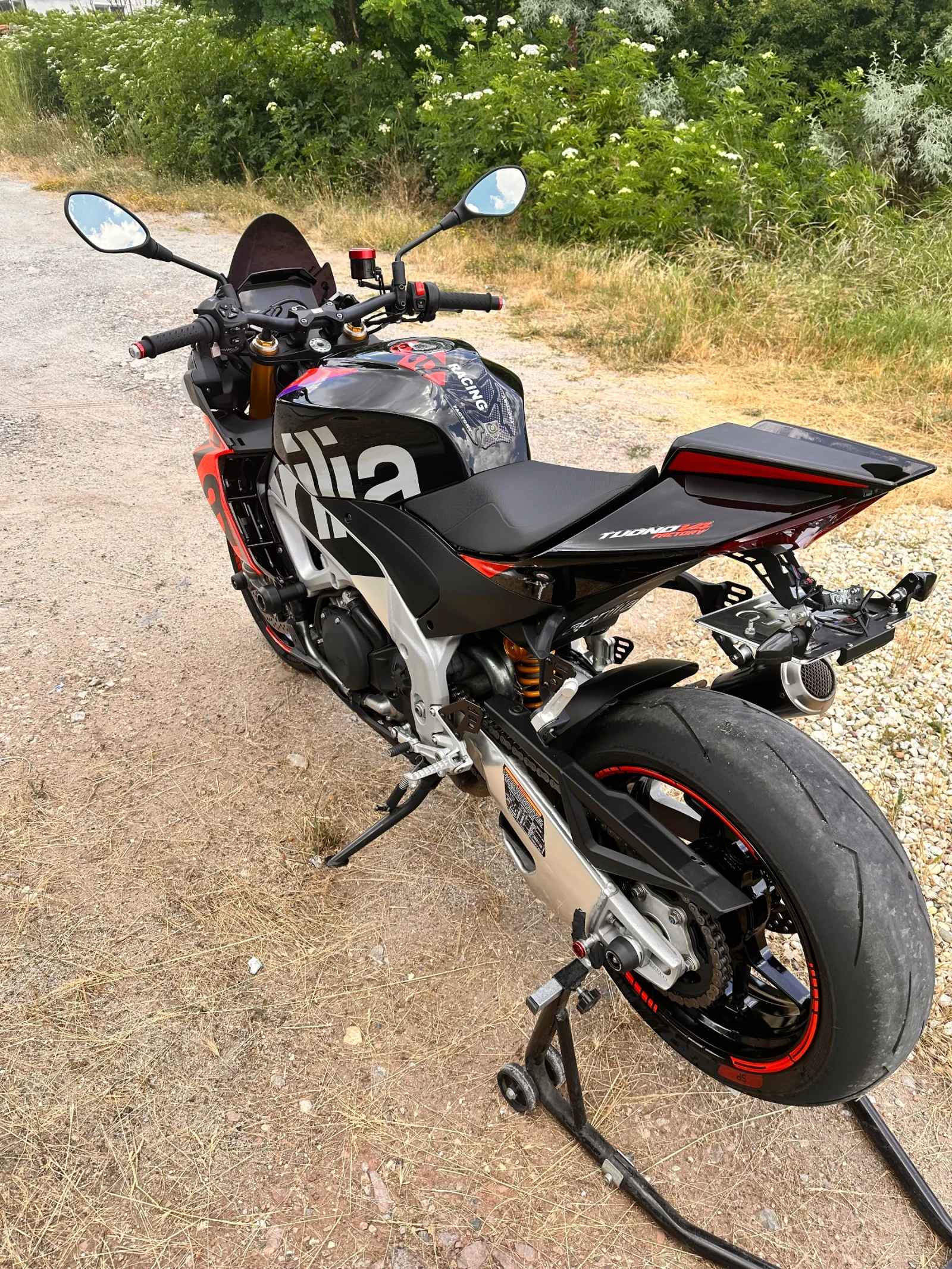 Aprilia Tuono V4 FACTORY 1100, снимка 6 - Мотоциклети и мототехника - 55100548