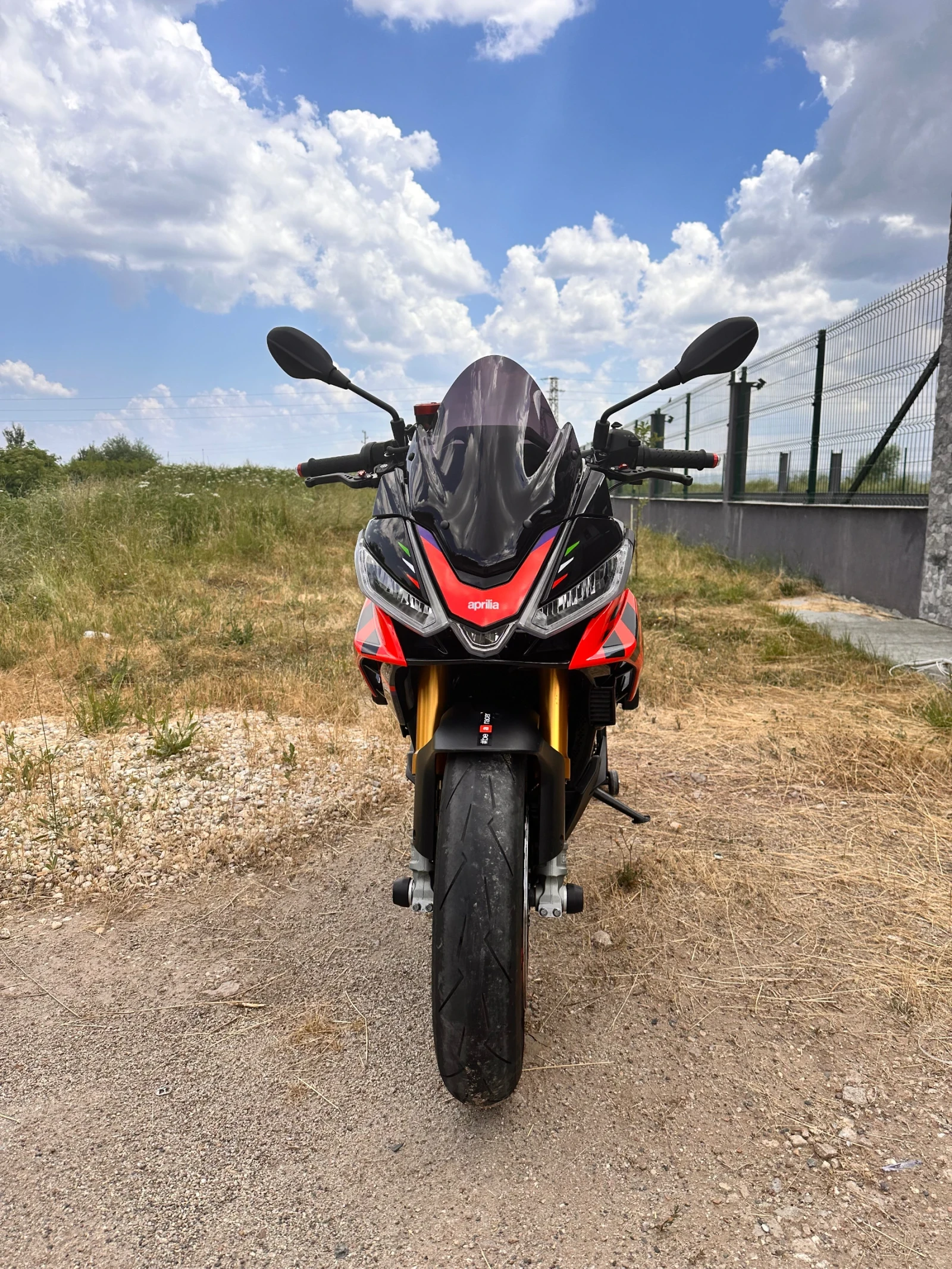 Aprilia Tuono V4 FACTORY 1100