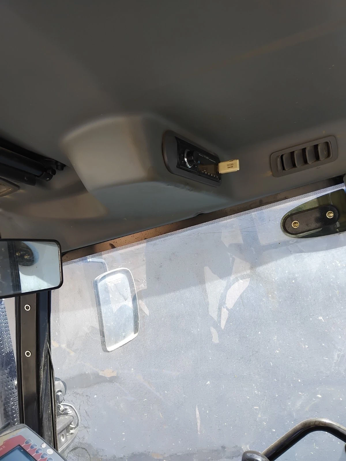 Трактор LS 101 - изображение 6