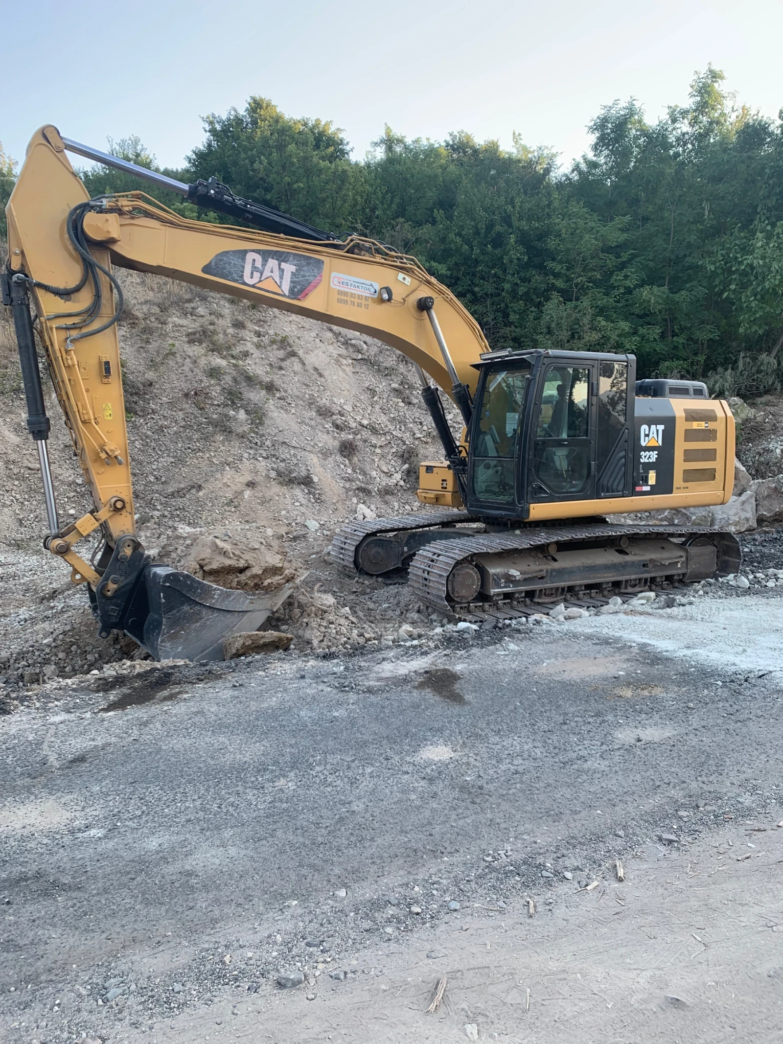 Багер Caterpillar 323FL, снимка 1