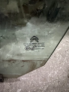 Citroen DS5 шофьорско стъкло 2012г-2018г, снимка 2 - Части - 53528314