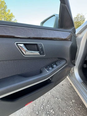 Mercedes-Benz E 250 2.2, снимка 9