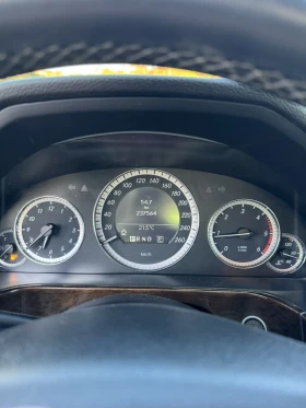 Mercedes-Benz E 250 2.2, снимка 10
