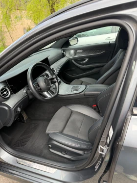 Mercedes-Benz E 300 DE AMG 4Matic 9G Facelift, снимка 7