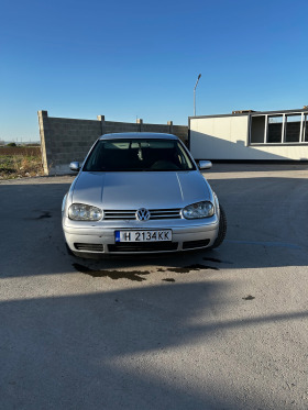 VW Golf, снимка 1 - Автомобили и джипове - 45023825