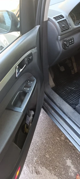 VW Touran | Mobile.bg    5