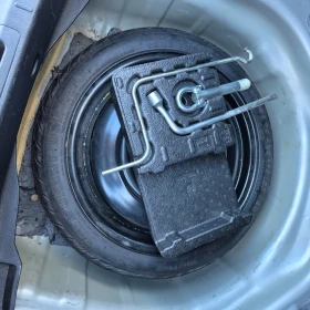 Toyota Corolla - 9900 € / 19362.72 лв. - 33200692 14