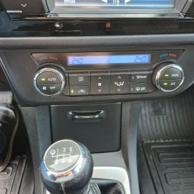 Toyota Corolla - 9900 € / 19362.72 лв. - 33200692 17