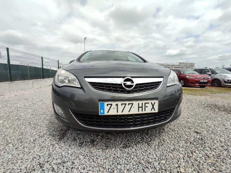 Opel Astra 2.0CDTI/AUTOMATIC/160к.с, снимка 2 - Автомобили и джипове - 40506549