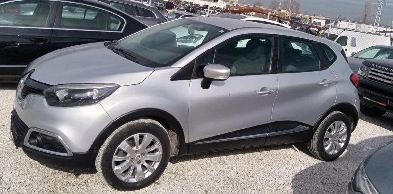 Renault Captur 1.6dci, снимка 3 - Автомобили и джипове - 49532064