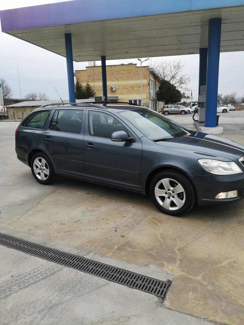 Skoda Octavia, снимка 3 - Автомобили и джипове - 44656378