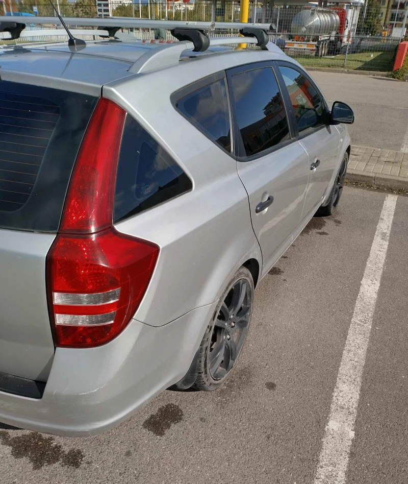 Kia Ceed 1.4 90кс, снимка 6 - Автомобили и джипове - 47497250