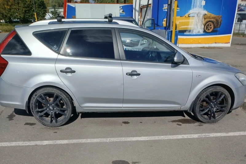 Kia Ceed 1.4 90кс, снимка 7 - Автомобили и джипове - 47497250