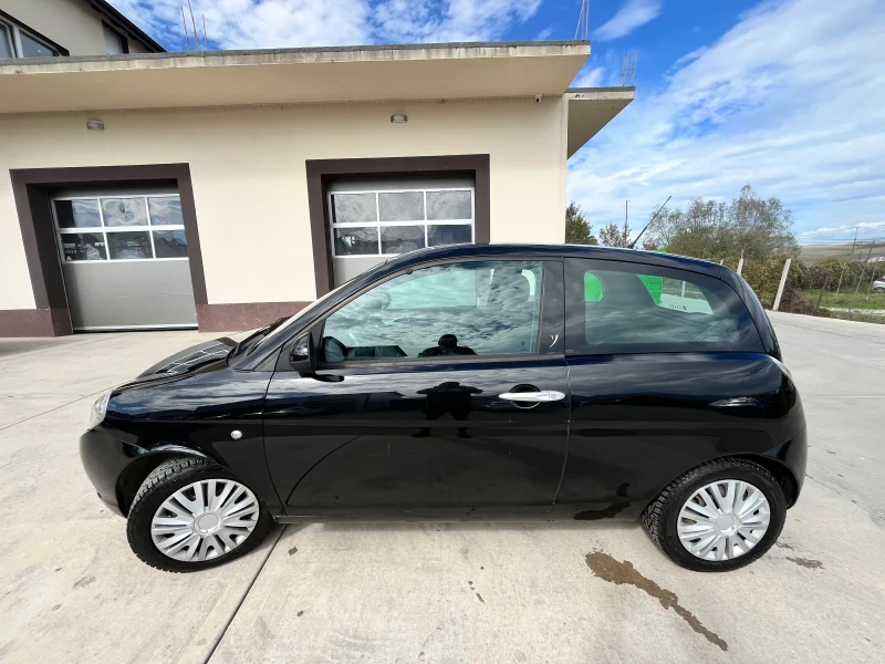 Lancia Ypsilon 1.3 mjet, снимка 4 - Автомобили и джипове - 47596147