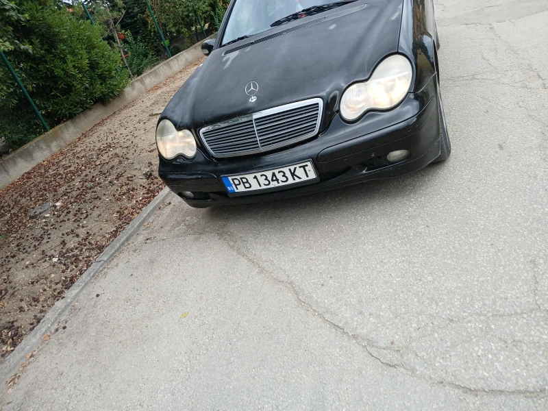 Mercedes-Benz C 180 3, снимка 1 - Автомобили и джипове - 47925881