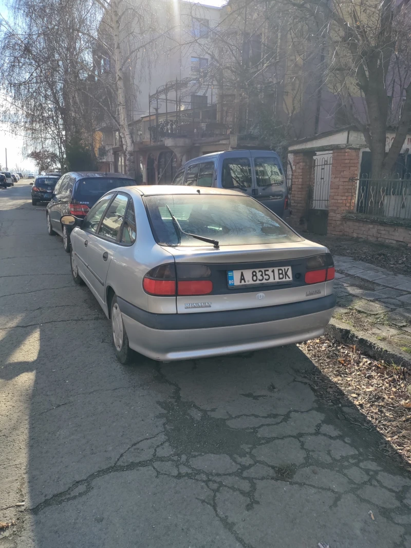 Renault Laguna, снимка 3 - Автомобили и джипове - 48509227