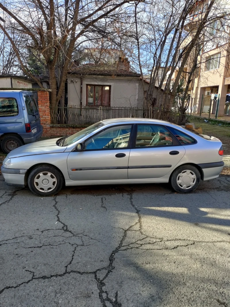 Renault Laguna, снимка 2 - Автомобили и джипове - 48509227