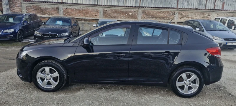 Chevrolet Cruze 1.6i 105 000км!, снимка 5 - Автомобили и джипове - 48825259