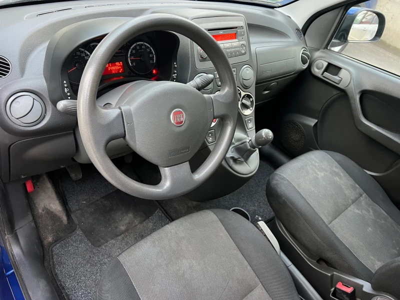 Fiat Panda 1.2i KLIMATIK/UNIKAT, снимка 12 - Автомобили и джипове - 49379440