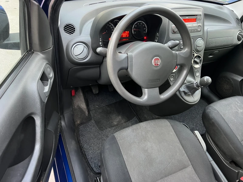 Fiat Panda 1.2i KLIMATIK/UNIKAT, снимка 11 - Автомобили и джипове - 49379440