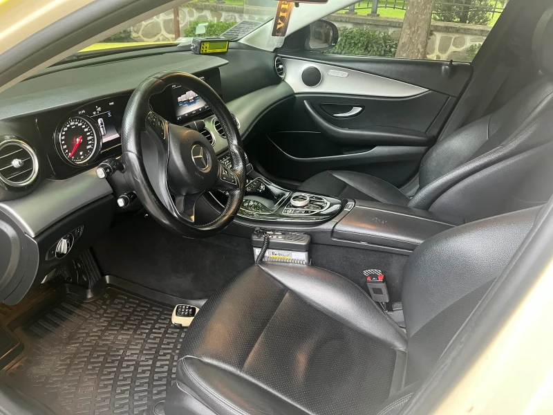 Mercedes-Benz E 200, снимка 7 - Автомобили и джипове - 50404736