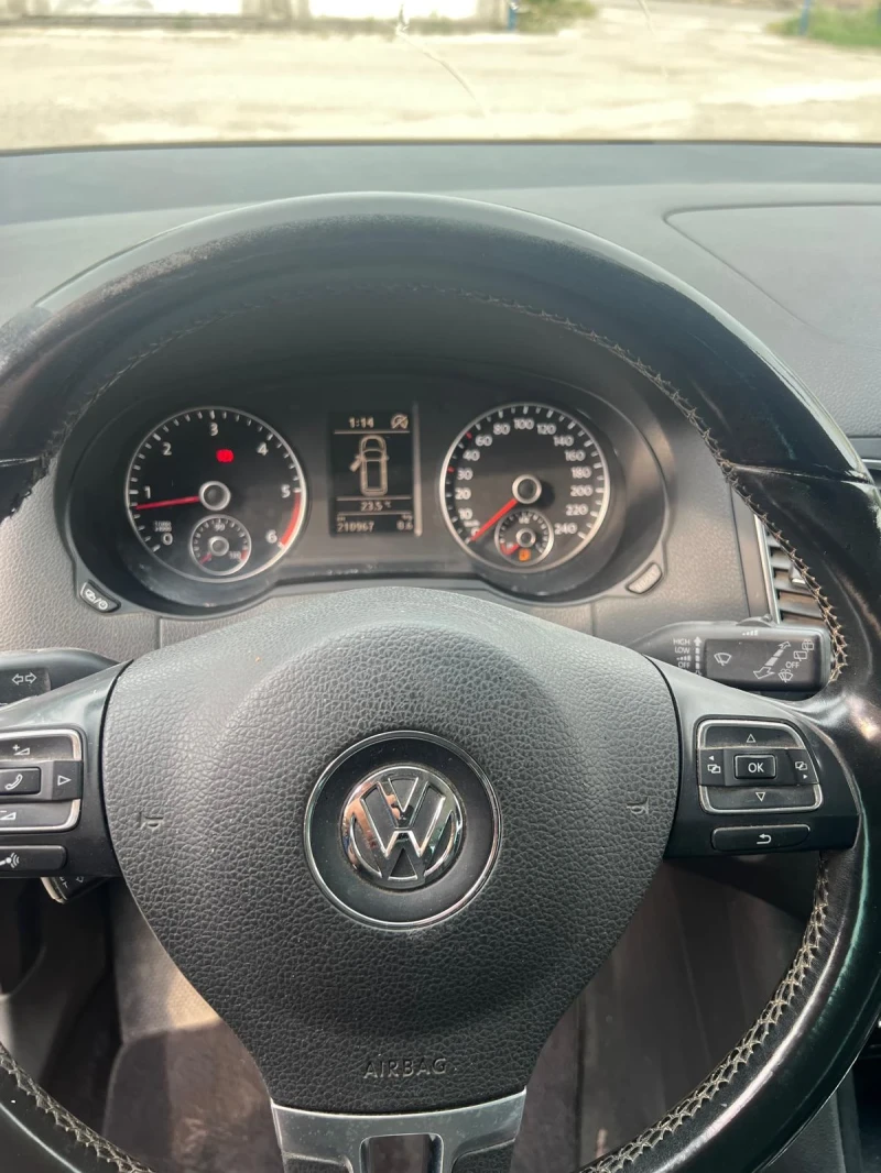 VW Sharan 2.0tdi 4x4, снимка 13 - Автомобили и джипове - 50969504
