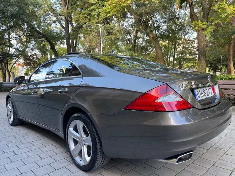 Mercedes-Benz CLS 500 #V8#388KC#FACELIFT#ЛИЗИНГ#7G-TRONIC#KATO HOB!, снимка 2 - Автомобили и джипове - 52017060
