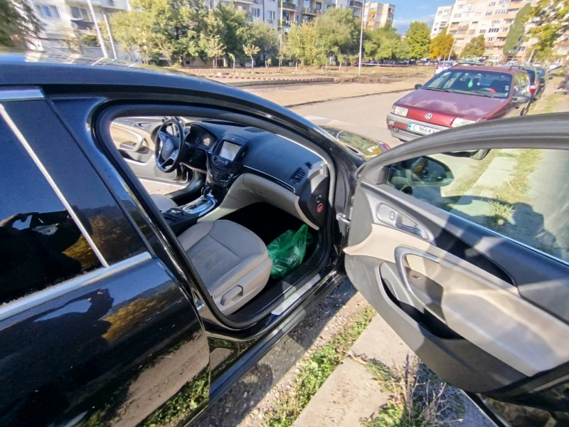 Opel Insignia, снимка 6 - Автомобили и джипове - 52521039