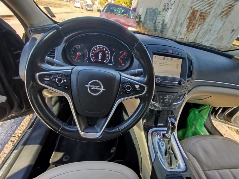 Opel Insignia, снимка 11 - Автомобили и джипове - 52521039