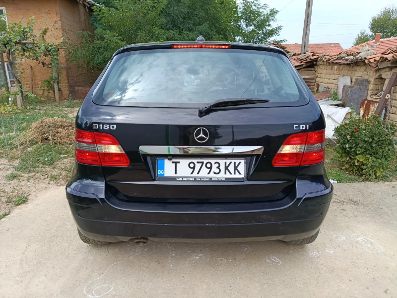 Mercedes-Benz B 180, снимка 4 - Автомобили и джипове - 52180349
