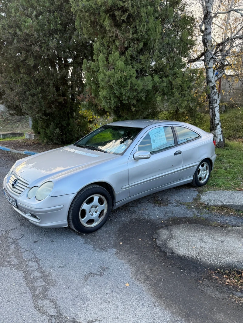 Mercedes-Benz C 180 W 203 Coupe, снимка 2 - Автомобили и джипове - 52730003