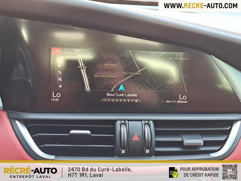 Alfa Romeo Giulia Ti Sport* CARFAX* АвтоКредит* (ЦЕНА ДО БГ), снимка 14 - Автомобили и джипове - 53244300