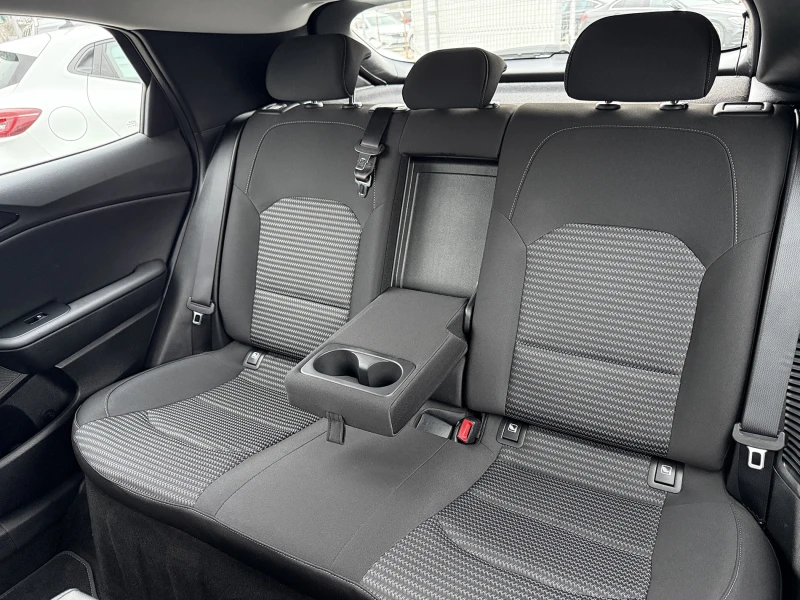 Kia XCeed 1.6 GDI Plug-in Hybrid Facelift, снимка 12 - Автомобили и джипове - 53244292