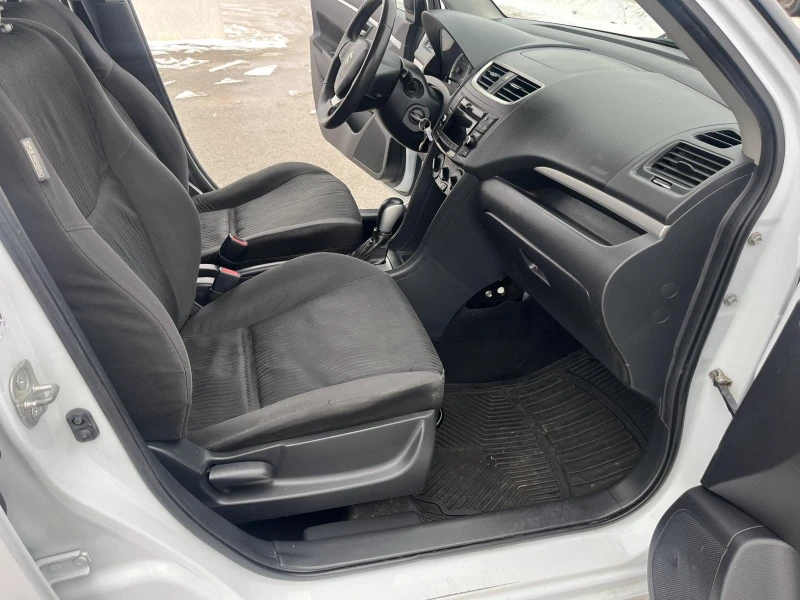 Suzuki Swift FACE 1.3I 94кс EURO 5B АВТОМАТ ВНОС ИТАЛИЯ, снимка 11 - Автомобили и джипове - 53342577